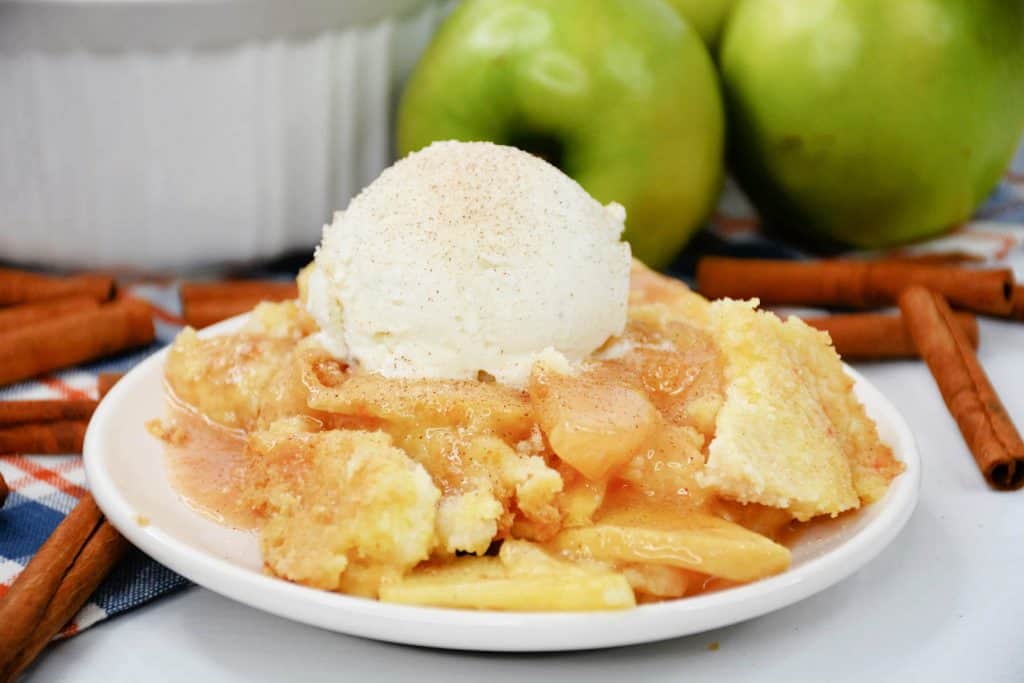 Easy Caramel Apple Cobbler - CheekyKitchen